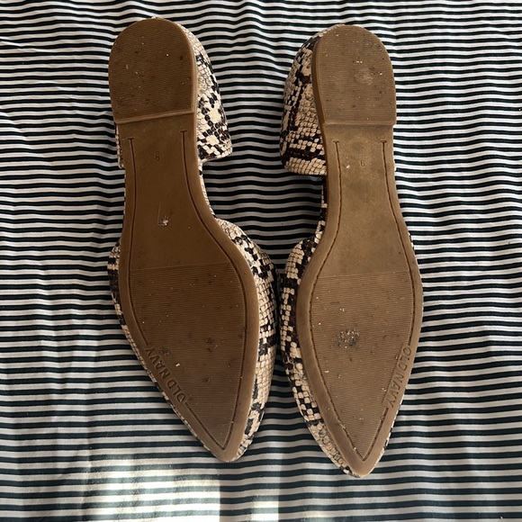 Like New size 9 Old Navy flats - Picture 3 of 4